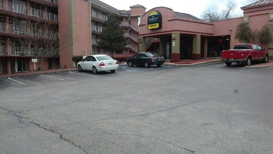 Budgetel Inn And Suites Birmingham Extérieur photo