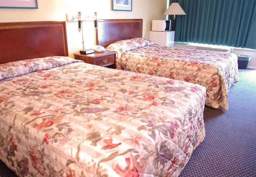 Budgetel Inn And Suites Birmingham Extérieur photo